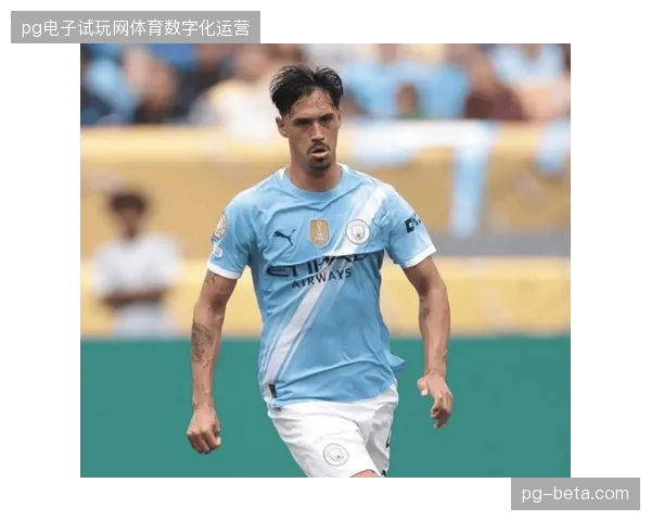 科曼打造的荷兰队防守体系效率惊人,德容恩与赖因德斯成为中场拦截关键 科曼打造的荷兰队防守体系效率惊人,德容恩与赖因德斯成为中场拦截关键